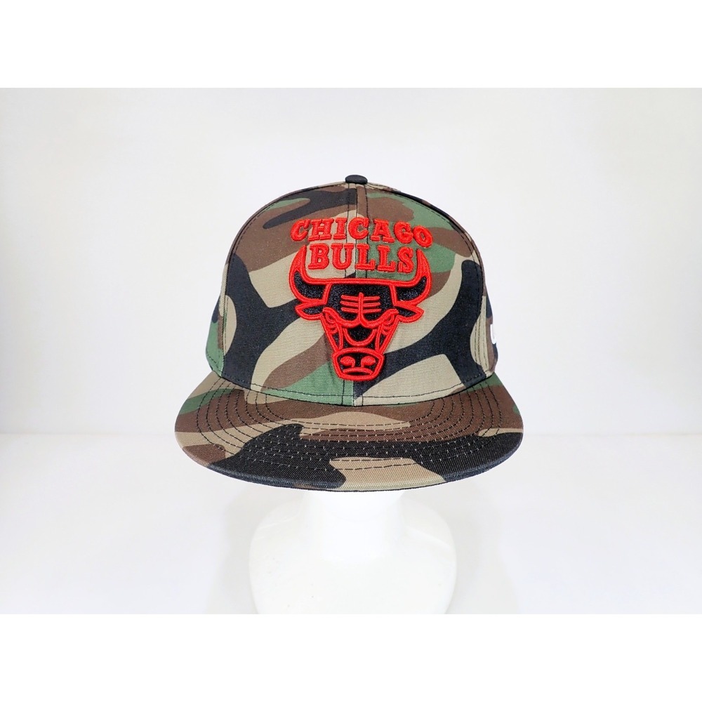 Ultra Game NBA Chicago Bulls Camo Snapback Hat Red Embroidered Adjustable Cap - Picture 1 of 9